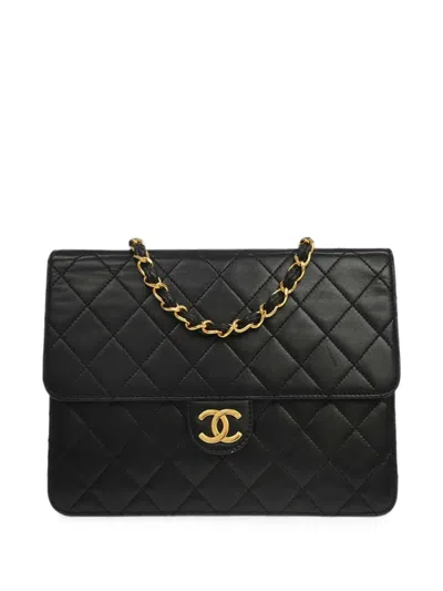 Chanel 1997-1999 Push-lock Leather Shoulder Bag In Black