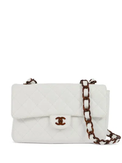 Pre-owned Chanel 1998 Medium Classic Flap Shoulder Bag In White