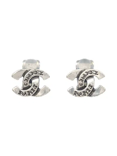 Pre-owned Chanel 1999 Cc Clip-on Earrings In Silver