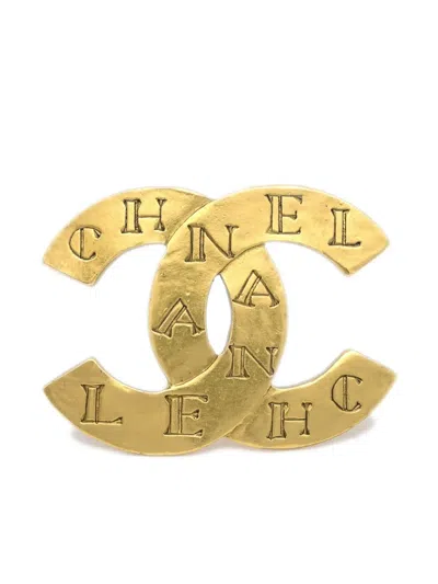Pre-owned Chanel 1999 Cc Logo-engraved Brooch In Gold