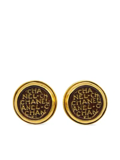 Pre-owned Chanel 1999 Logo-engraved Clip-on Earrings In Gold