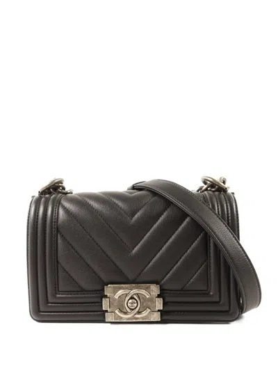 Pre-owned Chanel 20 Boy Chevron-quilted Crossbody Bag In Black