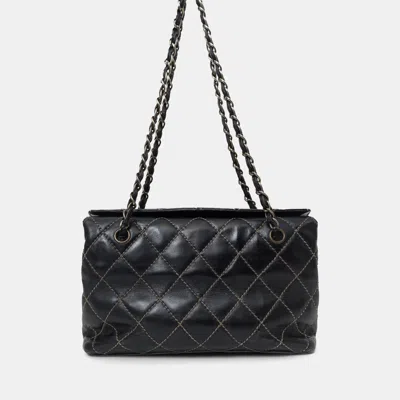 Pre-owned Chanel 2000-02 Black Quilted Leather Wild Stitch Shoulder Bag