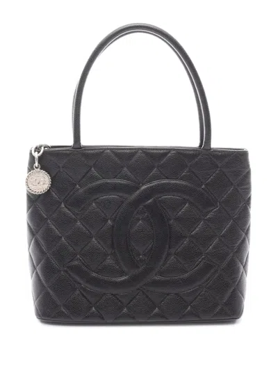 Pre-owned Chanel 2000-2002 Caviar Medallion Tote Bag In Black