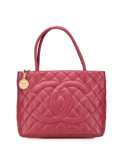Pre-owned Chanel 2000-2002 Caviar Medallion Tote Bag In Red