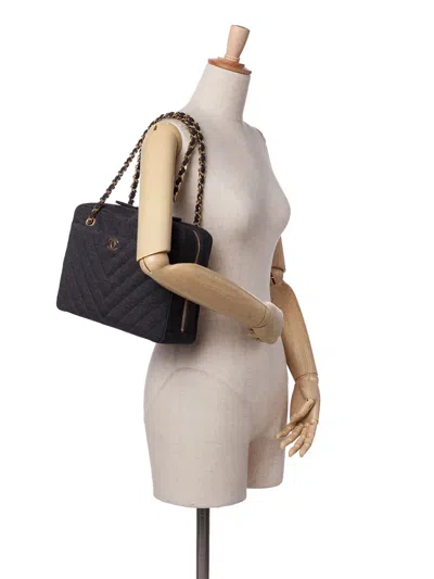 Pre-owned Chanel 2000-2002 Cc Chevron Jersey Camera Bag Shoulder Bag