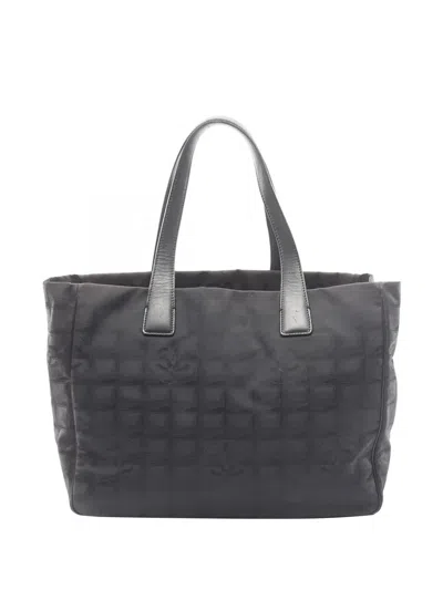 Pre-owned Chanel 2000-2002 New Travel Line Mm Tote Bag In Black