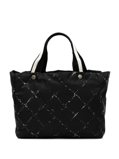 Pre-owned Chanel 2000-2002 Old Travel Line Nylon Tote Bag In Black