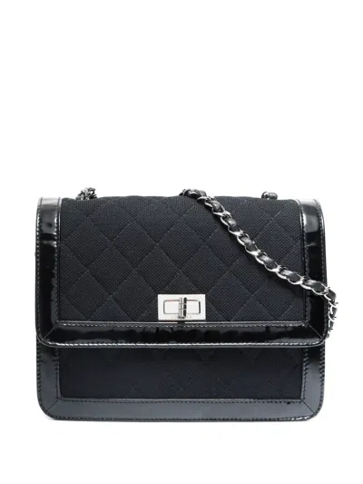 Pre-owned Chanel 2000-2002 Quilted Chain Classic Flap Cross-body Bag In Black
