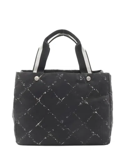 Pre-owned Chanel 2000-2002 Quilted Travel Line Tote Bag In Black