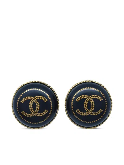 Pre-owned Chanel 2000 Cc-button Clip-on Earrings In Black