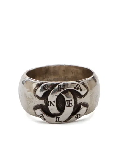 Pre-owned Chanel 2000 Cc Silver-plated Ring