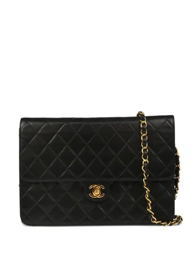 Pre-owned Chanel 2000 Medium Turnlock Shoulder Bag In Black