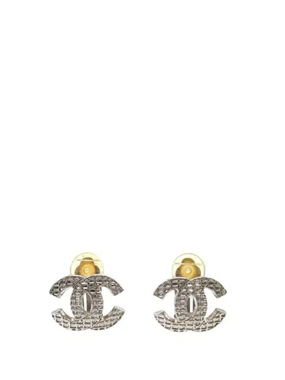 Pre-owned Chanel 2000 Silver Plated Cc Clip On Earrings Costume Earrings