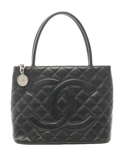Pre-owned Chanel 2000-2002 Caviar Medallion Tote Bag In Black