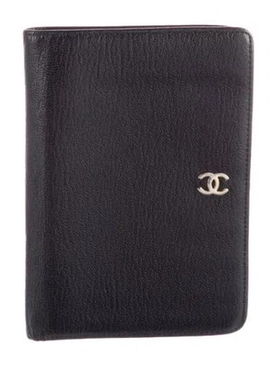Pre-owned Chanel 2000-2002 Interlocking Cc Logo Wallet In Black
