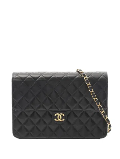 Pre-owned Chanel 2000~2002 Quilted-design Chain-strap Shoulder Bag In Black