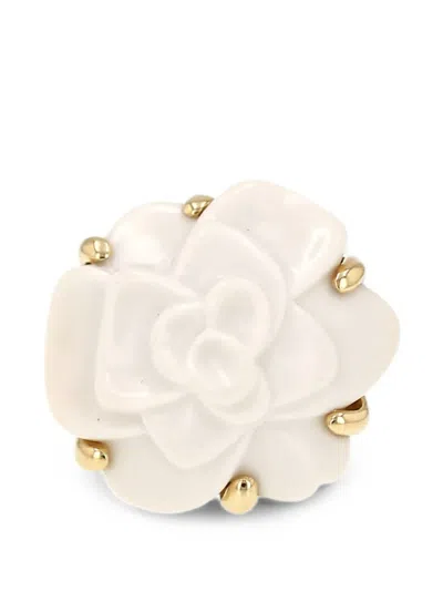 Pre-owned Chanel 2000s Camelia Agate Ring In Gold
