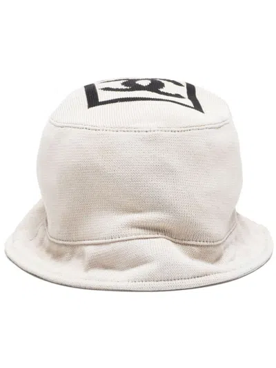 Pre-owned Chanel 2000s Cc Mark Bucket Hat In Neutrals