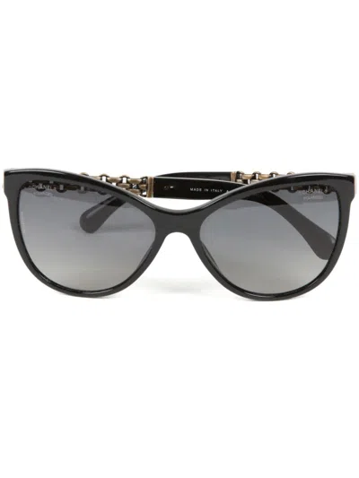 Pre-owned Chanel 2000s Chain-detail Cat-eye Sunglasses In Black