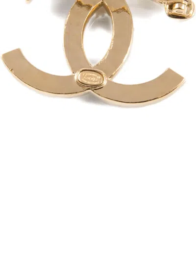 Pre-owned Chanel 2000s Logo-motif Brooch In Gold