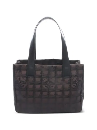 Pre-owned Chanel 2000s New Travel Line Pm Tote Bag In Brown