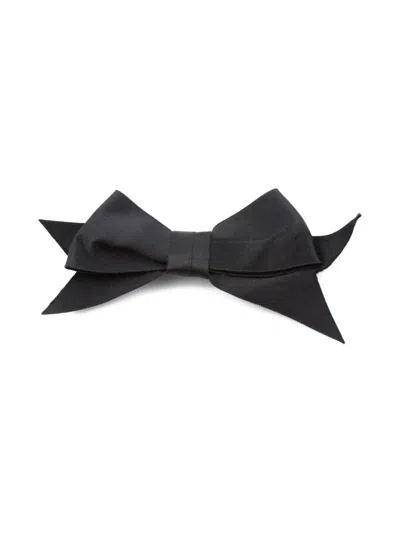 Pre-owned Chanel 2000s Silk Bow-tie Brooch In Black