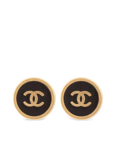 Pre-owned Chanel 2001 Cc Button Clip-on Earrings In Gold