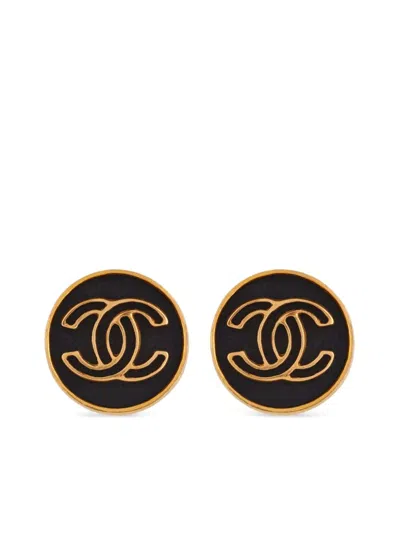 Pre-owned Chanel 2001 Cc Button Clip-on Earrings In Gold