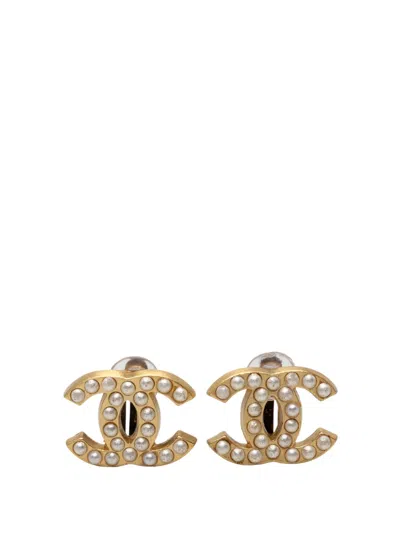 Pre-owned Chanel 2001 Cc Gold Plated Faux Pearl Clip On Earrings Costume Earrings