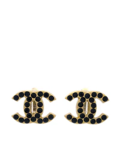 Pre-owned Chanel 2001 Cc Logo Clip-on Earrings In Gold