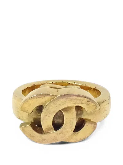 Pre-owned Chanel 2001 Cc Ring In Gold