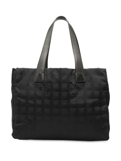 Pre-owned Chanel 2002-2003 New Travel Line Nylon Tote Bag In Black
