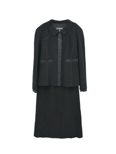 Pre-owned Chanel 2002 Bead-embellished Skirt Suit In Black