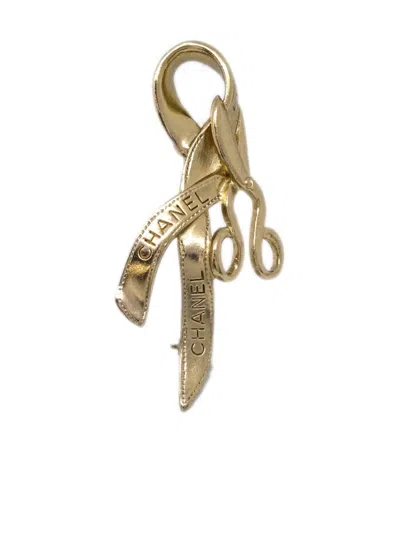 Pre-owned Chanel 2002 Brooch Pin In Gold