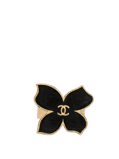 Pre-owned Chanel 2002 Cc Gold Plated Enamel Butterfly Ring Costume Ring In Black