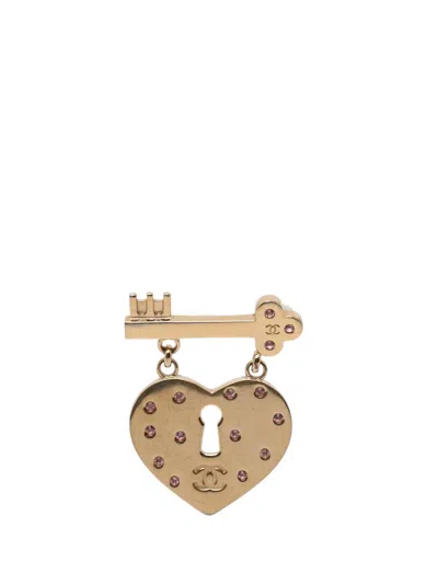 Pre-owned Chanel 2002 Cc Gold Plated Heart Lock And Key Brooch Pin Costume Brooch