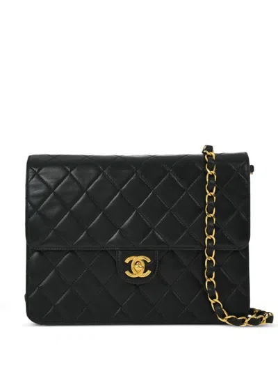 Pre-owned Chanel 2002 Small Half Flap Shoulder Bag In 黑色