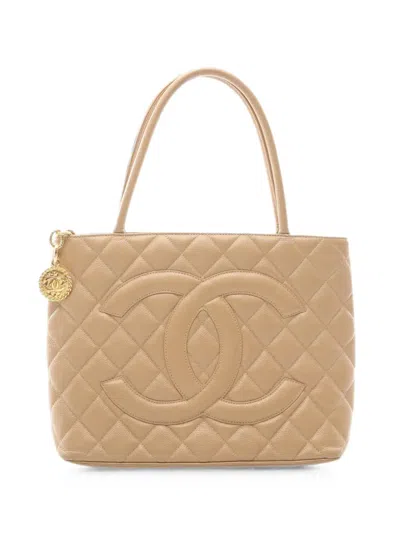 Pre-owned Chanel 2002-2003 Caviar Diamond-quilted Tote Bag In Neutral