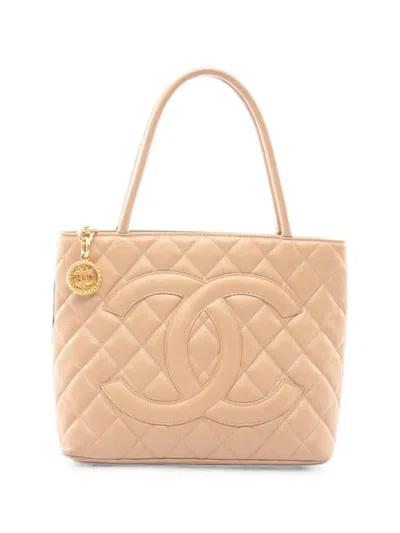 Pre-owned Chanel 2002-2003 Diamond-quilted Tote Bag In Neutral
