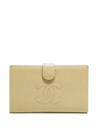 Pre-owned Chanel 2003-2004 Cc Leather Wallet In Neutral