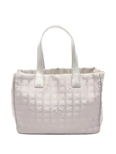 Pre-owned Chanel 2003-2004 Mm New Travel Line Tote Bag In Neutral