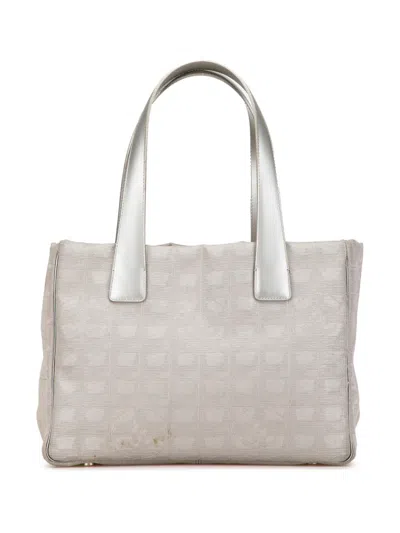 Pre-owned Chanel 2003-2004 New Travel Line Nylon Tote Bag In Silver