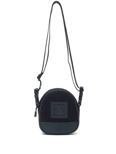 Pre-owned Chanel 2003-2004 Small Sport Line Cross Body Bag In ブラック
