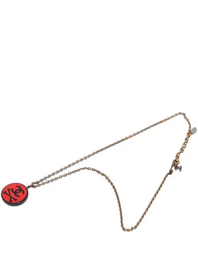 Pre-owned Chanel 2003 Cc Gold Plated Resin Crossbones Round Pendant Necklace Costume Necklace