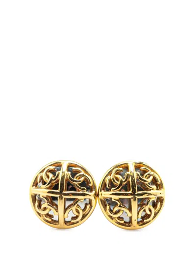Pre-owned Chanel 2003 Gold Plated Faux Pearl Cc Round Clip On Earrings Costume Earrings