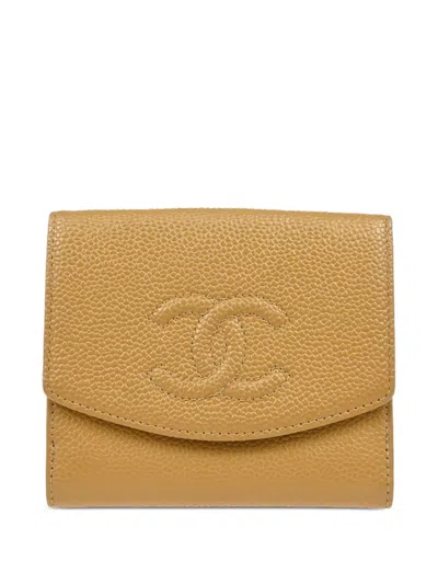 Pre-owned Chanel 2003 Leather Bifold Wallet In Neutral