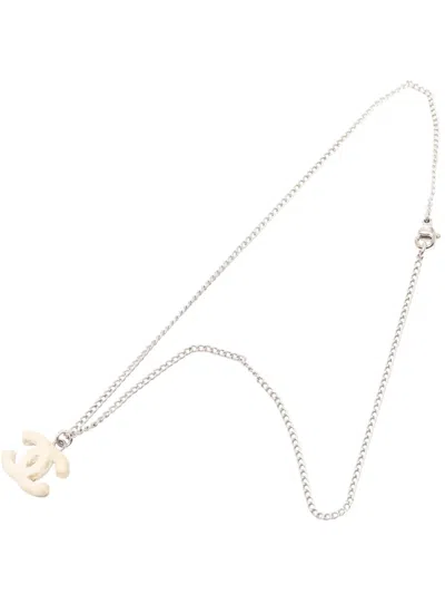 Pre-owned Chanel 2003 Silver Plated Textured Cc Pendant Necklace Costume Necklace