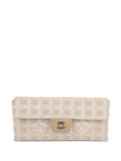 Pre-owned Chanel 2003 Travel Choco Bar Shoulder Bag In Neutrals