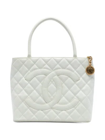Pre-owned Chanel 2003-2004 Caviar Medallion Tote Bag In White